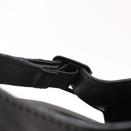 SPUR босоножки массивной подошве