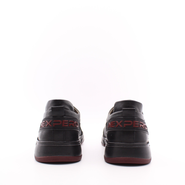 Черные кожаные кеды NexPero