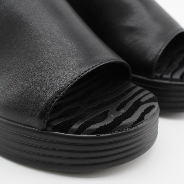 MADELLA сабо на танкетке