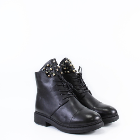 Ботинки с декоротивными камнями