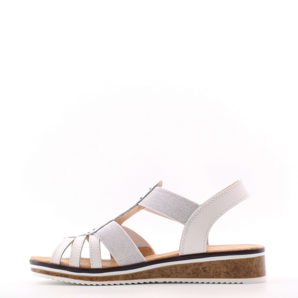 LUKME босоножки на резинке белого цвета