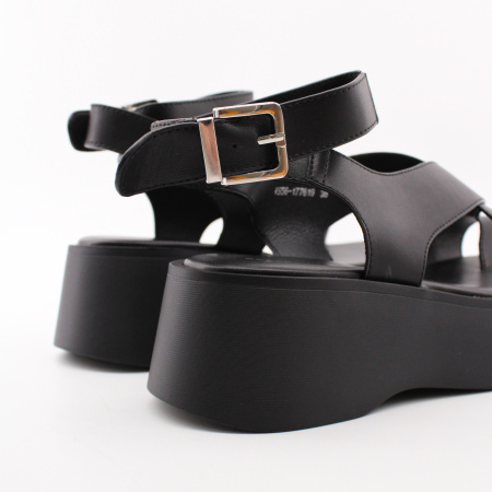 RESPECT босоножки