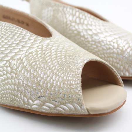 SPUR босоножки