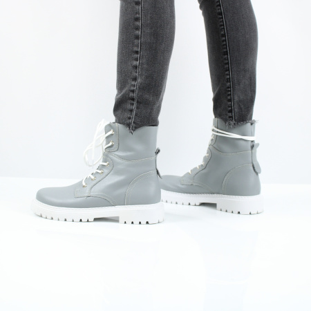 Серые ботинки на белой подошве RESPECT
