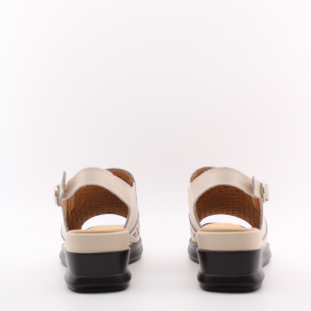 Босоножки TOFA