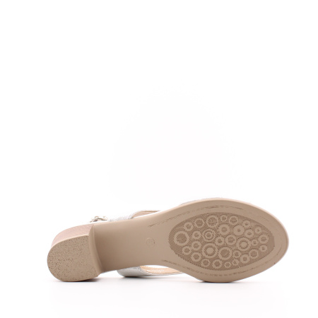 Серебристые босоножки на наборном каблуке AVENIR