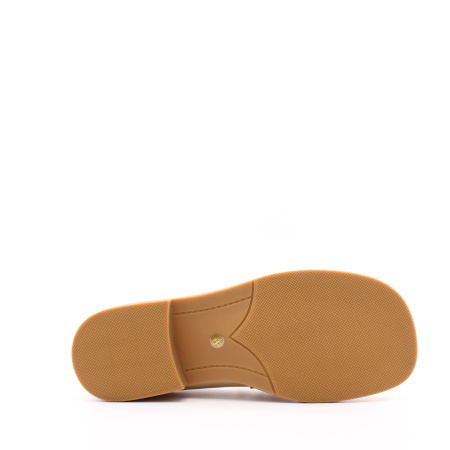 Лаковые светлые лоферы RESPECT