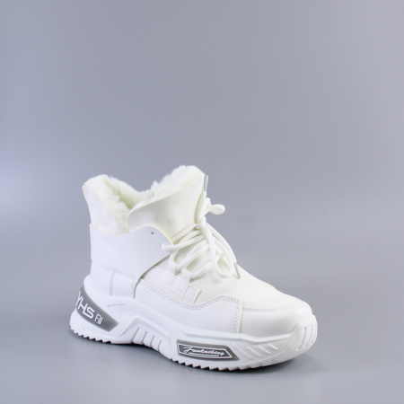 Белые спортивные ботинки