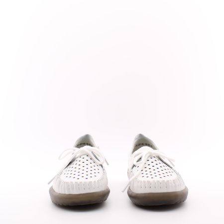 Белые перфорированные мокасины MADELLA 