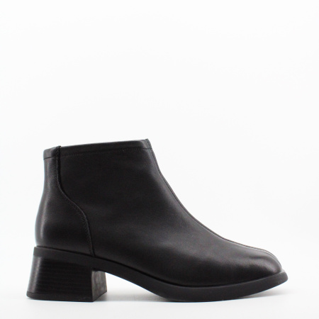 SPUR ботильоны на каблуке