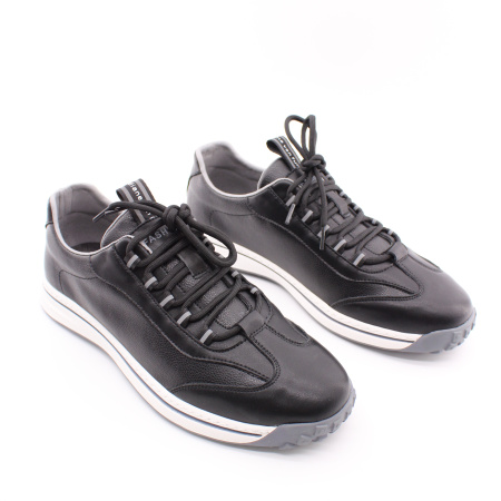 Черные кроссовки на белой подошве RESPECT