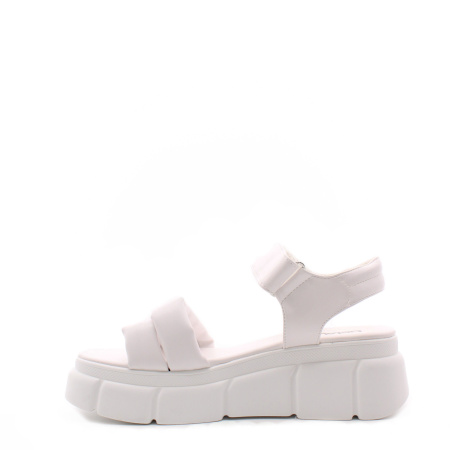 Босоножки белые BETSY
