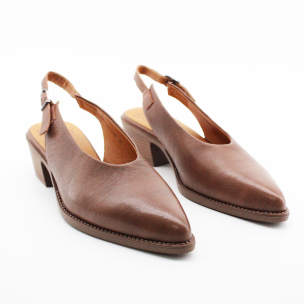 MADELLA туфли с узким носом