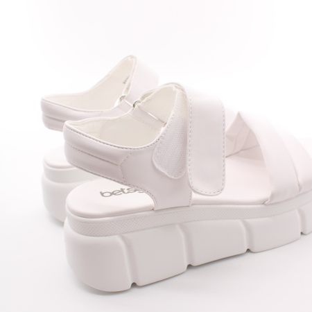 Босоножки белые BETSY