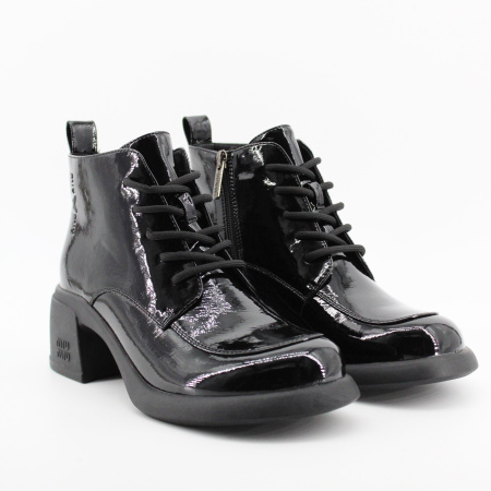 LUKME ботильоны лаковые на шнуровке