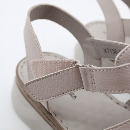 LAGRANDEZZA босоножки серого цвета