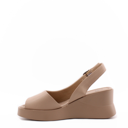 Босоножки MADELLA