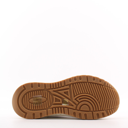 Кеды с перфорацией