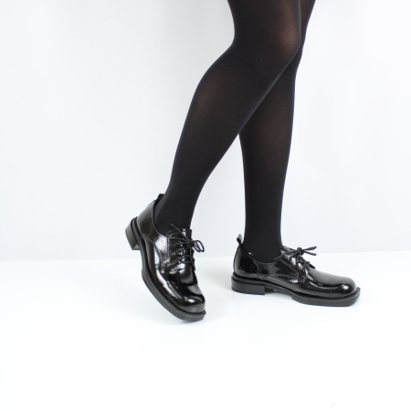 Полуботинки лаковые на низком каблуке RESPECT