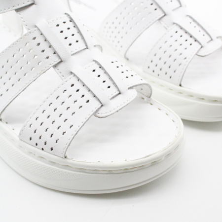 LAGRANDEZZA босоножки белого цвета