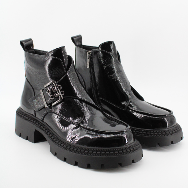 COVANI ботильоны лаковые с пряжкой 