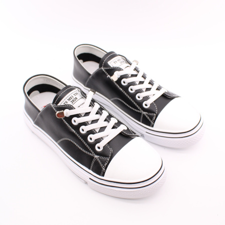 Чёрно-белые кожаные кеды TOFA