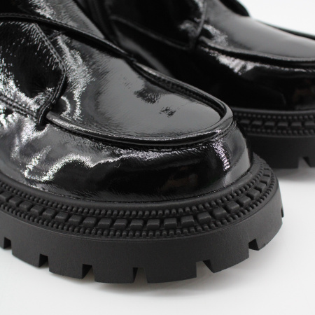 COVANI ботильоны лаковые с пряжкой 