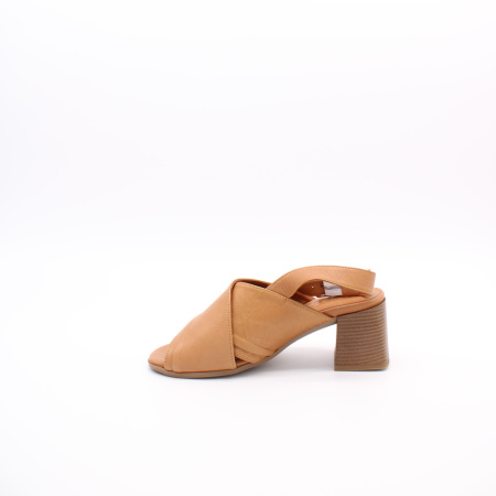 Рыжие кожаные босоножки SandM