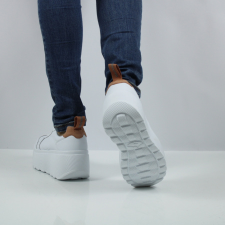 GRUNBERG кроссовки белые на высокой подошве