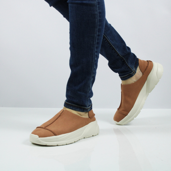 GRUNBERG розовые слипоны -нога просто отдыхает