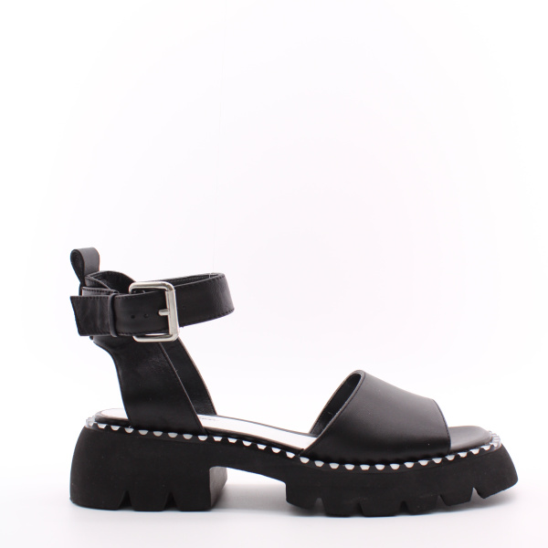 Черные босоножки на массивной подошве LADY COUTURE