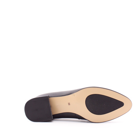 Черные лоферы с декором RESPECT