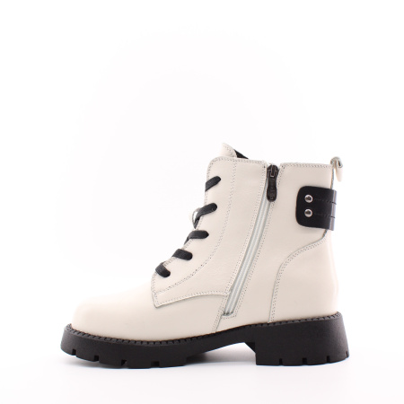 MADELLA ботинки молочного цвета