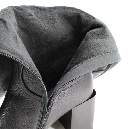 SPUR сапоги на каблуке