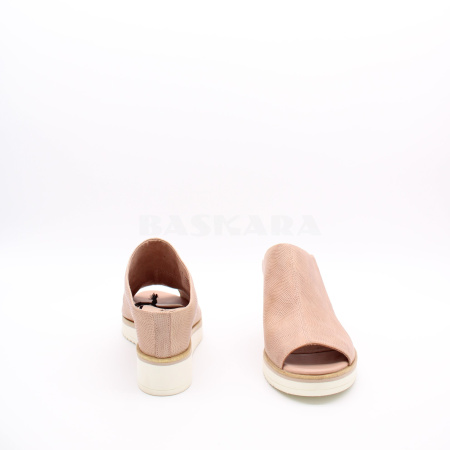 Сабо с запятником высоким