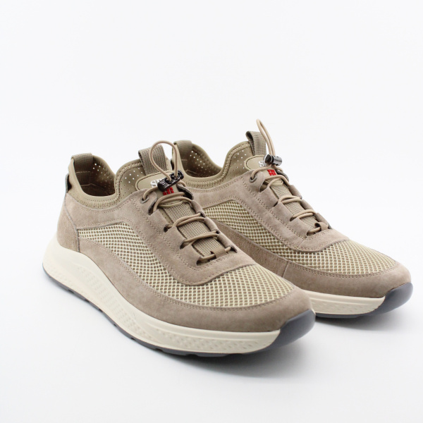 SPUR кроссовки перфорированые