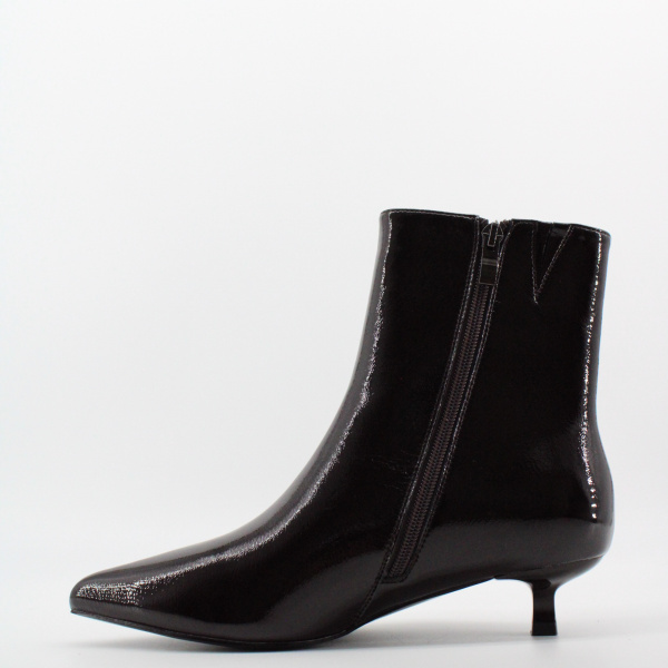 TOFA лаковые ботильоны