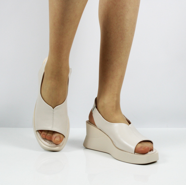 MADELLA босоножки на платформе 