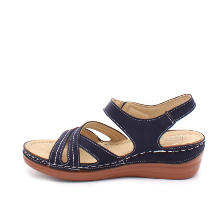 Босоножки с контрастной строчкой AVENIR