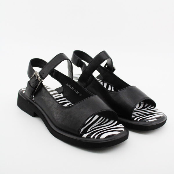 SPUR босоножки -классика в черном цвете