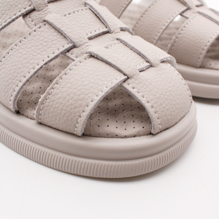 COVANI сандалии бежевого цвета