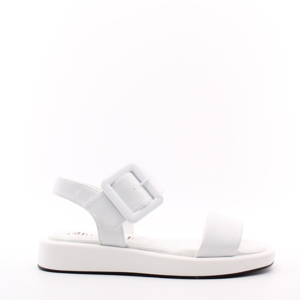 Босоножки белые BADEN