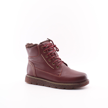 Ботинки на шнурках