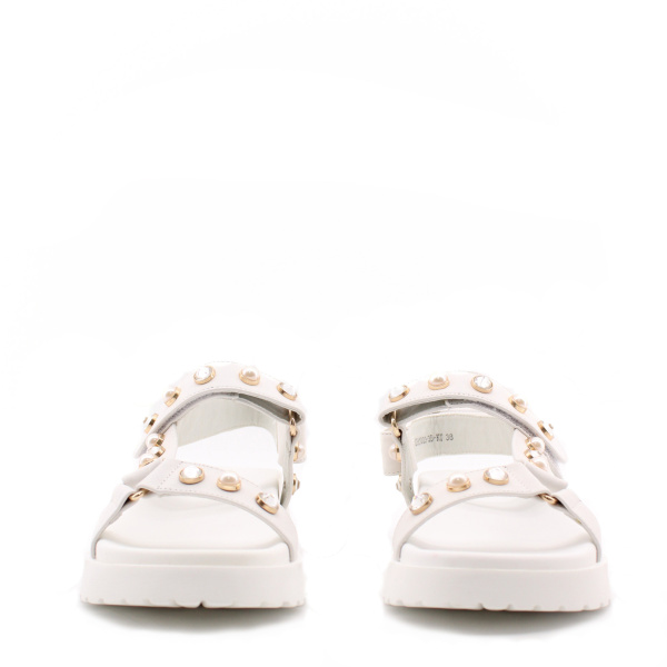 Белые сандалии MADELLA