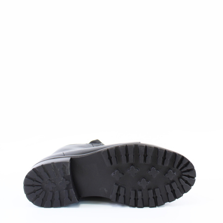 Ботинки с декором