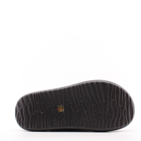 RESPECT сабо черные