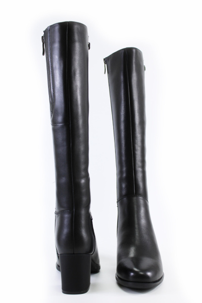 MADELLA кожаные сапоги с декором