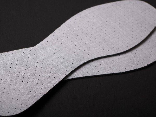 BRAUS стельки ODOUR STOP(хлопковая ткань+латекс c активированным углем) БЕЗРАЗМЕРНЫЕ