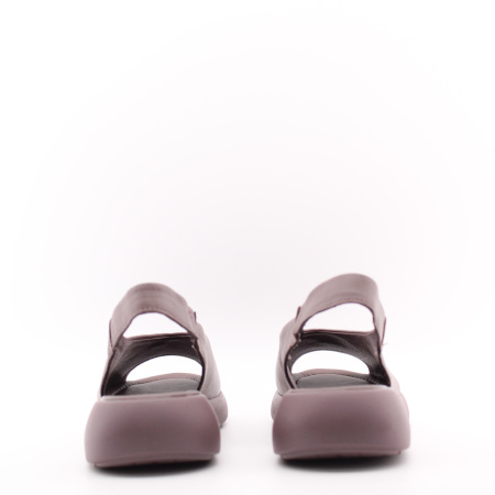 Летние босоножки на платформе MADELLA