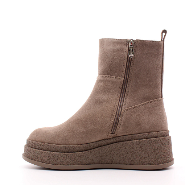 MADELLA полусапоги из замши